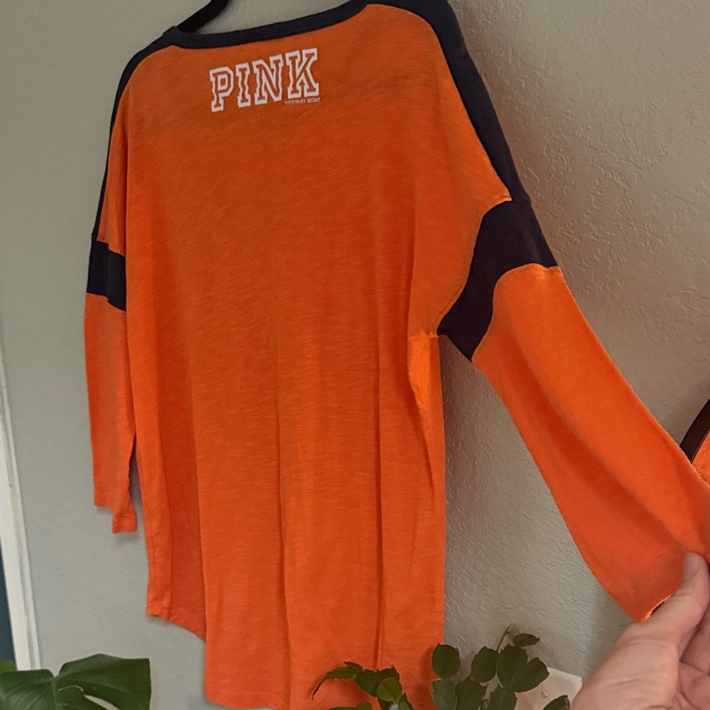 Victoria's Secret Pink Denver Broncos NFL Shirt - Size M - Picture 12 of 12